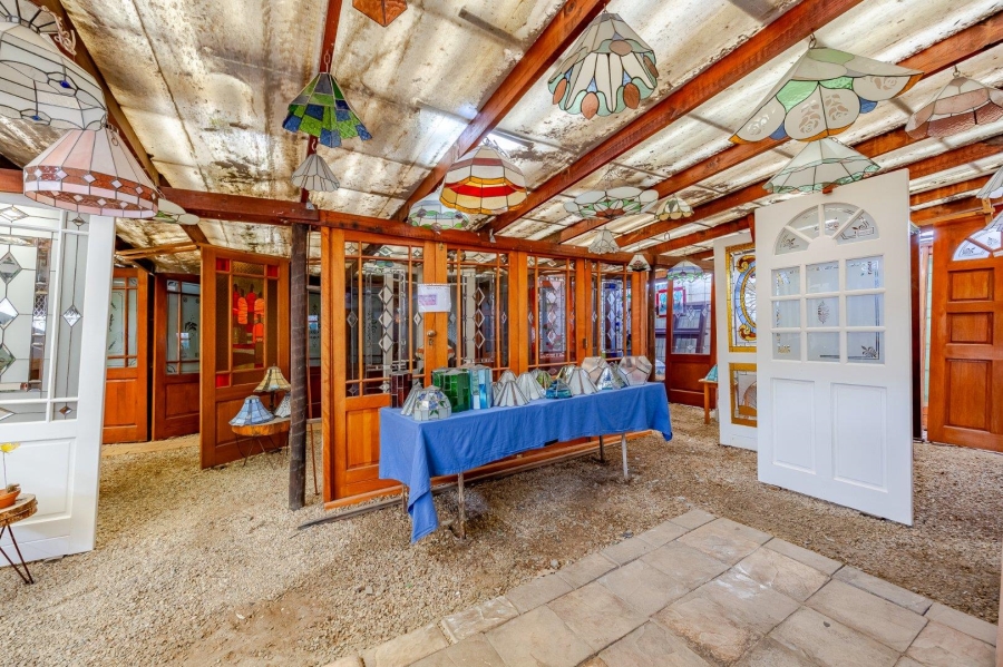 8 Bedroom Property for Sale in Lakeside Western Cape